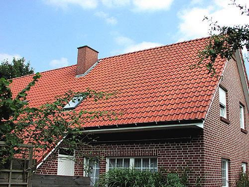 Керамическая черепица Roben Limburg красная ангобированная